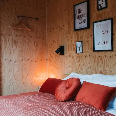 Tiny House Miyo - Welness In The Woods With Garden Tub Nunspeet