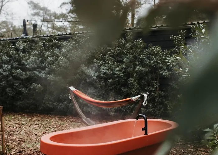 Tiny House Miyo - Welness In The Woods With Garden Tub Nunspeet