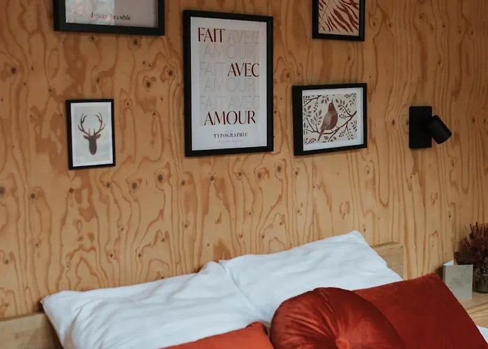 Сasa de vacaciones Tiny House Miyo - Welness In The Woods With Garden Tub Nunspeet