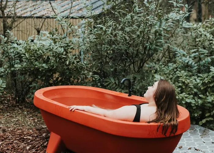 Tiny House Miyo - Welness In The Woods With Garden Tub Сasa de vacaciones Nunspeet